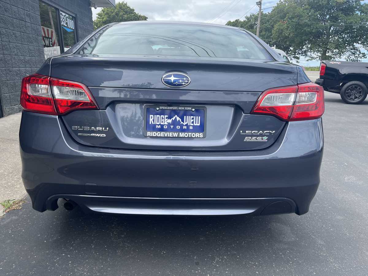 2016 Subaru Legacy 2.5i photo 4