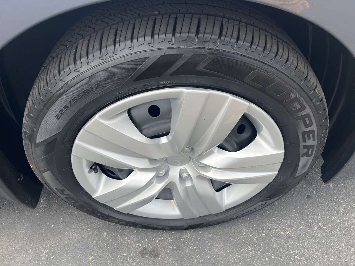 2016 Subaru Legacy 2.5i photo 9