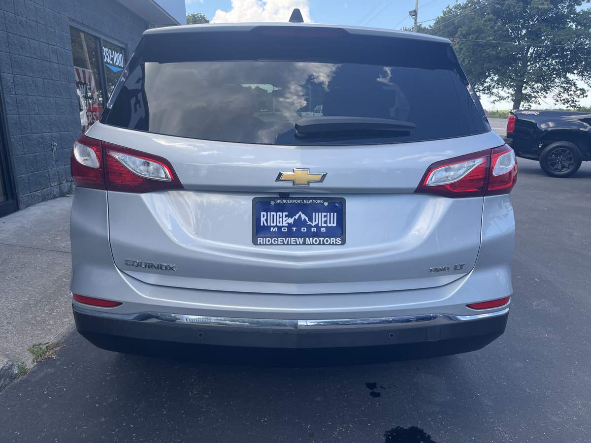 2019 Chevrolet Equinox LT photo 4