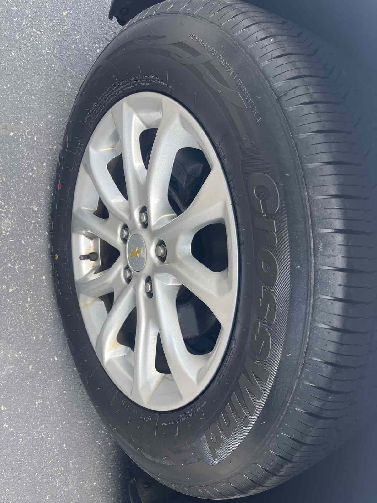 2019 Chevrolet Equinox LT photo 11