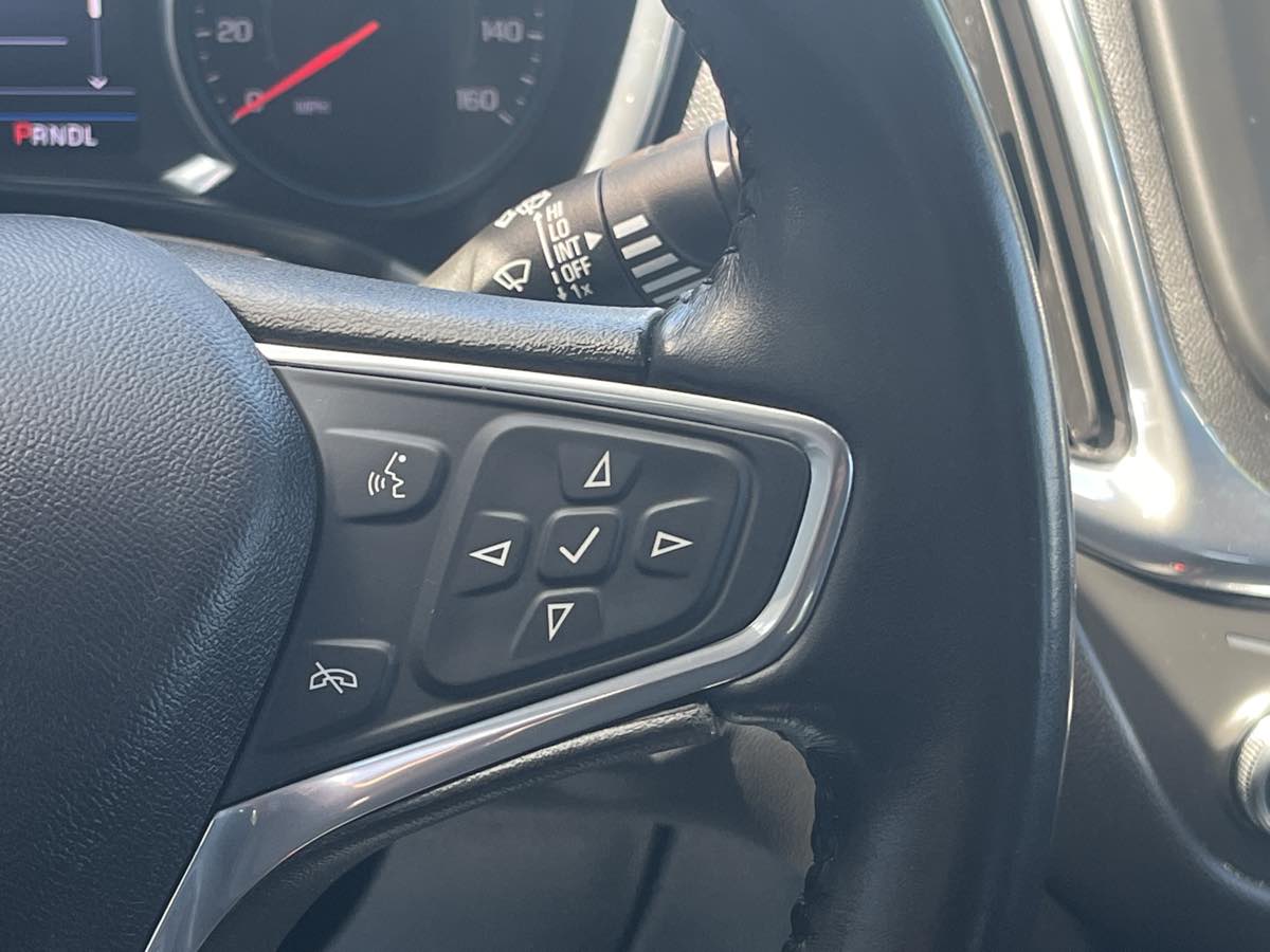 2019 Chevrolet Equinox LT photo 21