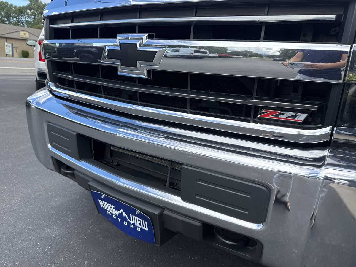 2018 Chevrolet Silverado 2500HD LT Z71 photo 24