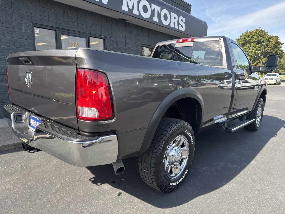 2017 Ram 3500 Tradesman photo 3