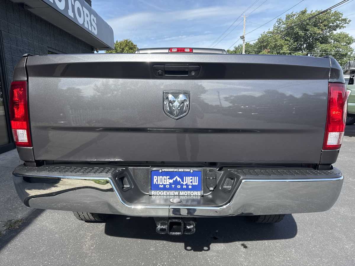 2017 Ram 3500 Tradesman photo 4