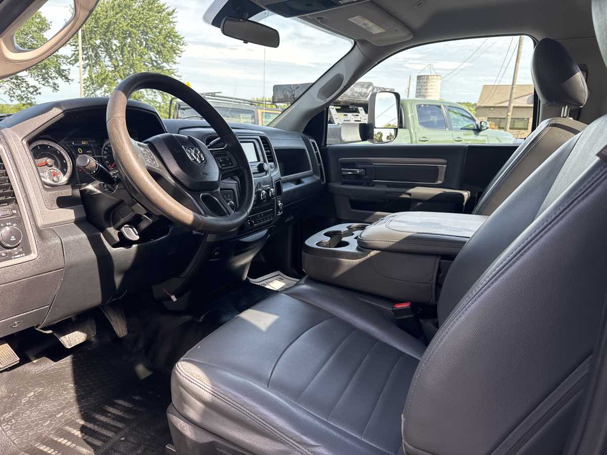 2017 Ram 3500 Tradesman photo 7