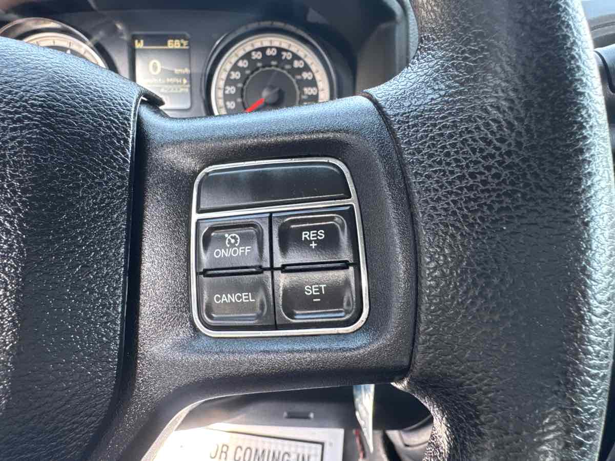 2017 Ram 3500 Tradesman photo 12