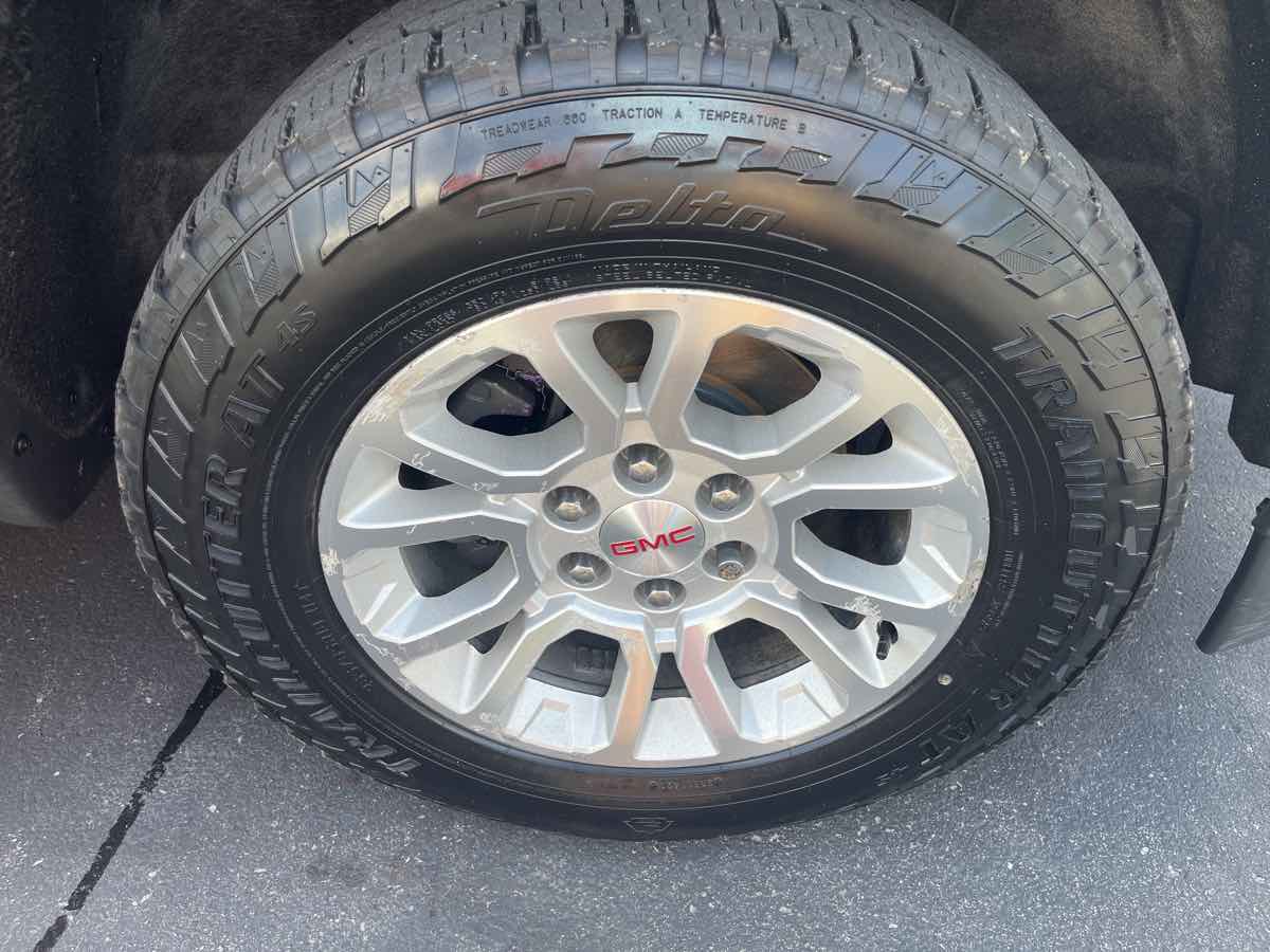 2018 Gmc Sierra 1500 SLE photo 12