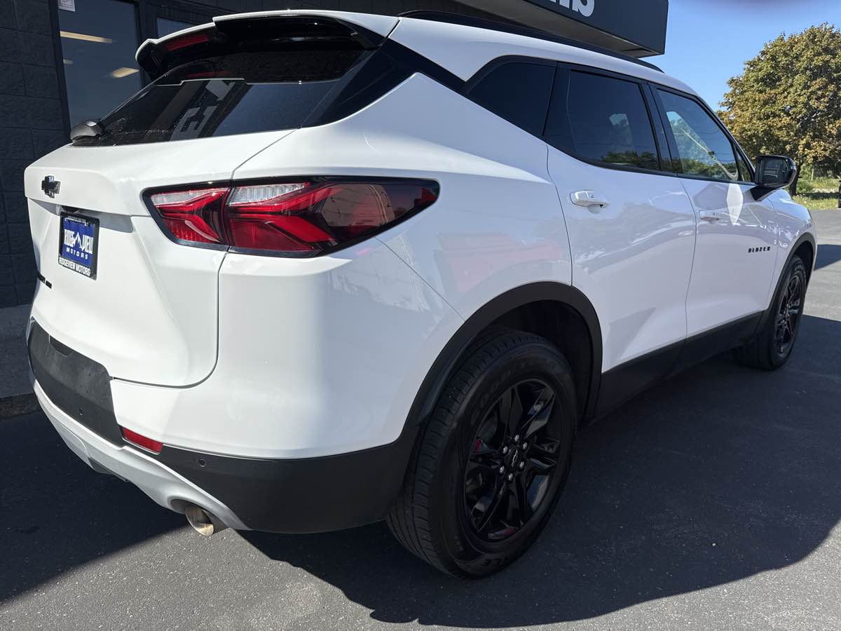 2021 Chevrolet Blazer 2LT photo 3