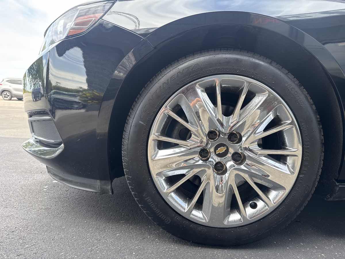 2016 Chevrolet Impala LS photo 17