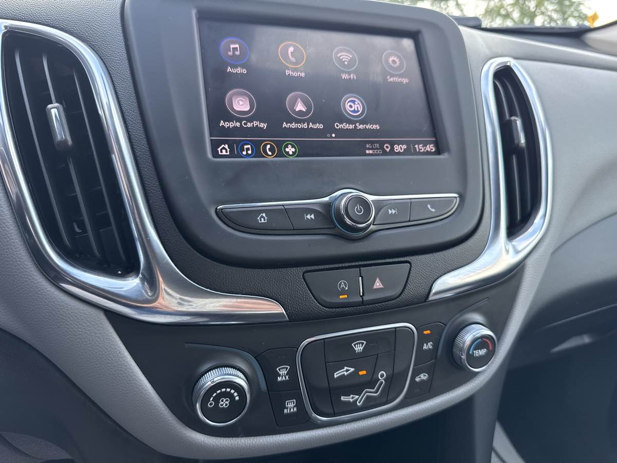 2022 Chevrolet Equinox LS photo 13