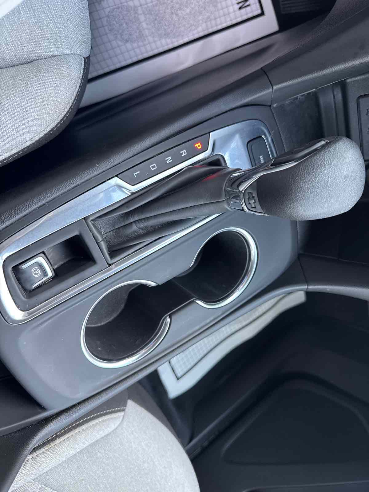 2022 Chevrolet Equinox LS photo 16