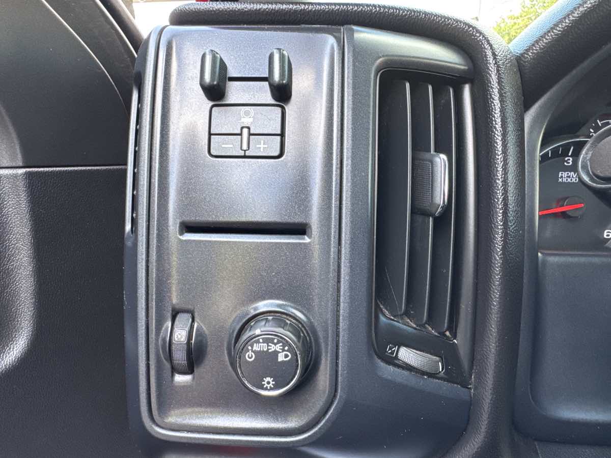 2016 Gmc Sierra Base photo 19