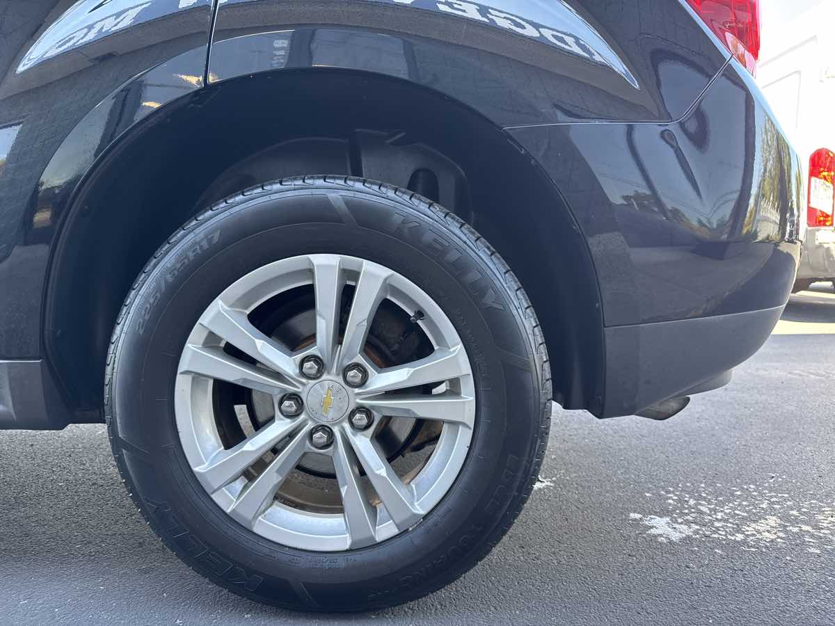 2015 Chevrolet Equinox LS photo 22