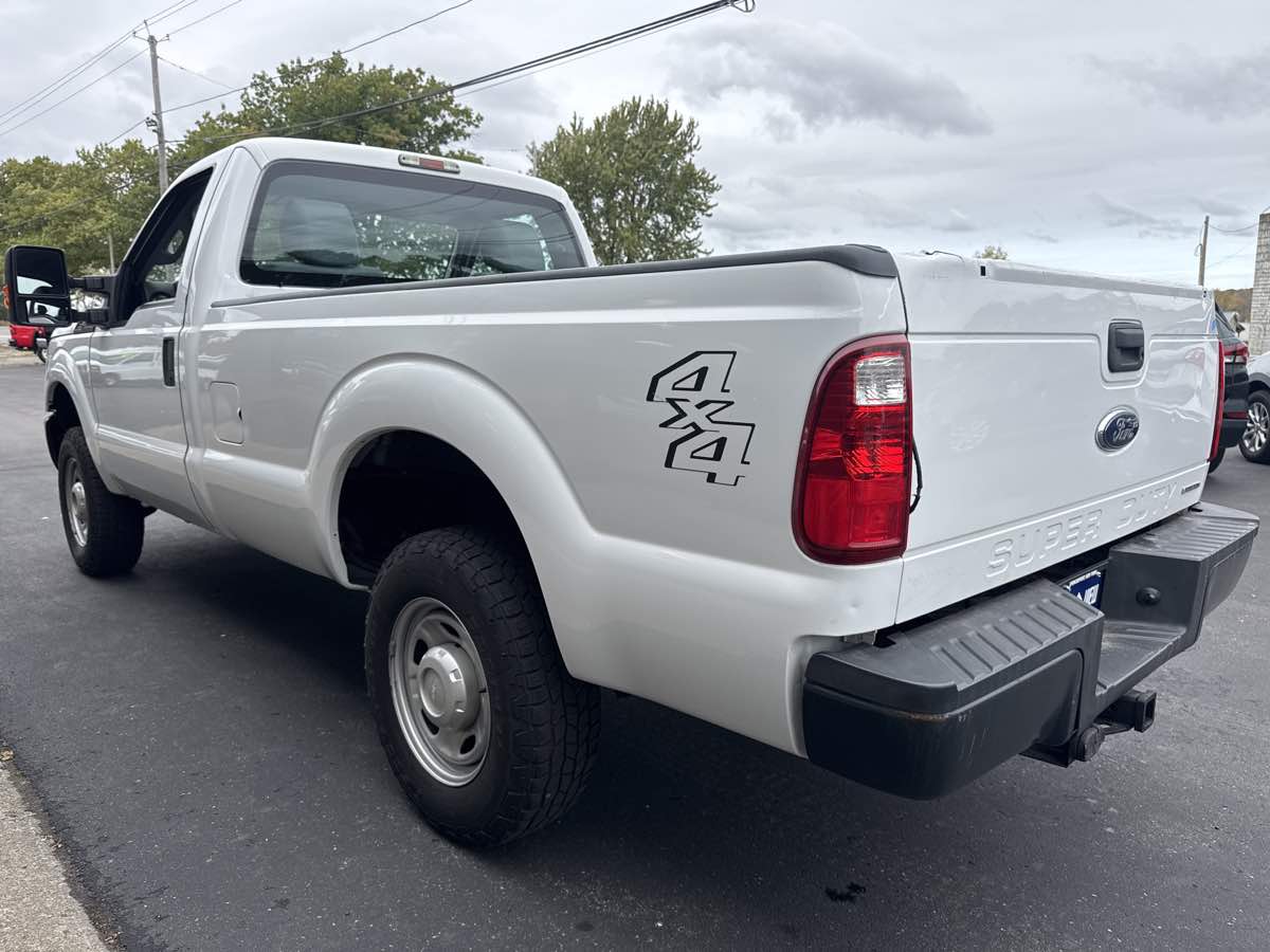 2015 Ford F-250 XL photo 4