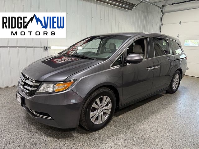 2016 Honda Odyssey SE's photo