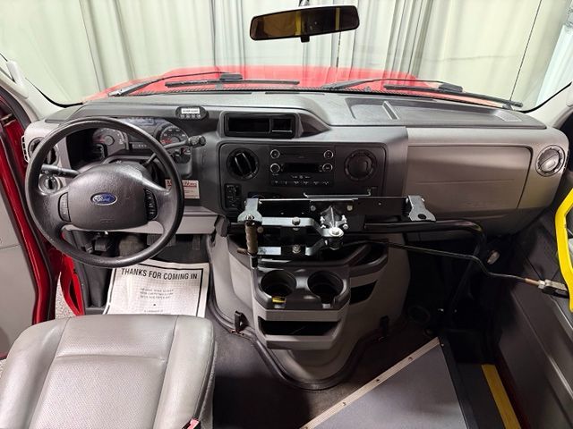 2012 Ford E-Series Econoline Van Commercial - Photo 13