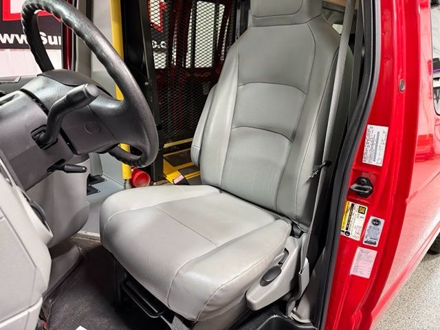 2012 Ford E-Series Econoline Van Commercial - Photo 19