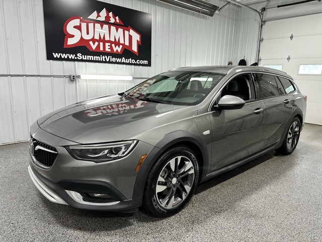 2018 Buick Regal TourX Essence