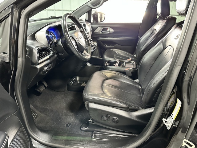 Sold 2019 Chrysler Pacifica Touring L in Spencerport