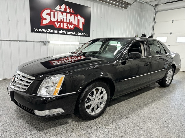 2011 Cadillac DTS Luxury