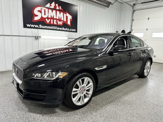 2019 Jaguar XE 25t Premium