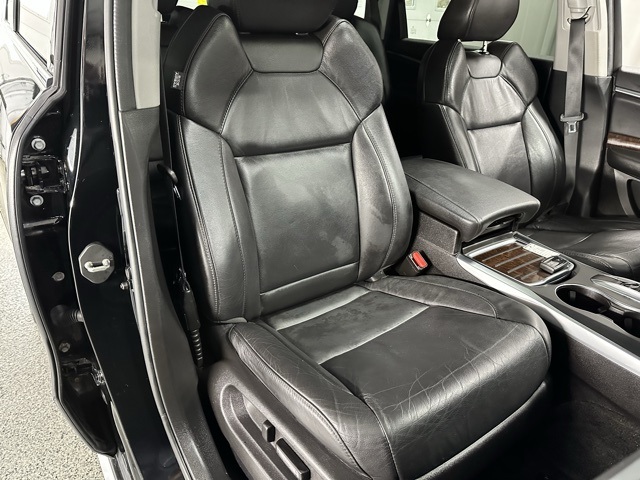 Sold 2017 Acura MDX 3.5L SH-AWD w/Technology Package in Spencerport