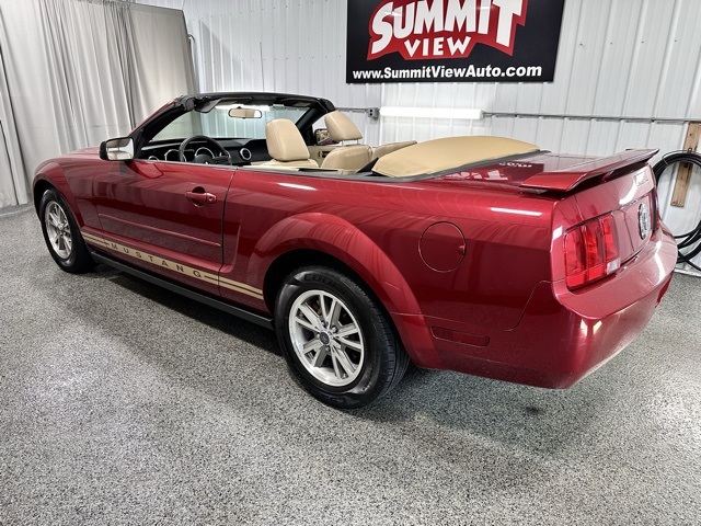 2005 Ford Mustang V6 photo 10