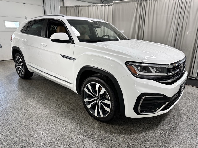 2020 Volkswagen Atlas Cross Sport V6 SEL R-Line photo 3