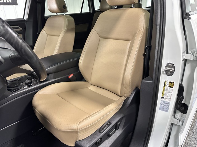 2020 Volkswagen Atlas Cross Sport V6 SEL R-Line photo 22