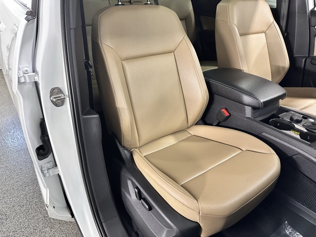 2020 Volkswagen Atlas Cross Sport V6 SEL R-Line photo 23