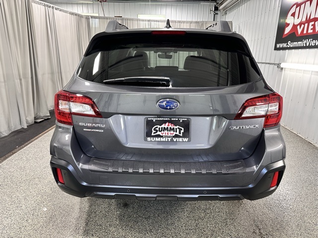 2018 Subaru Outback 2.5i Limited photo 3
