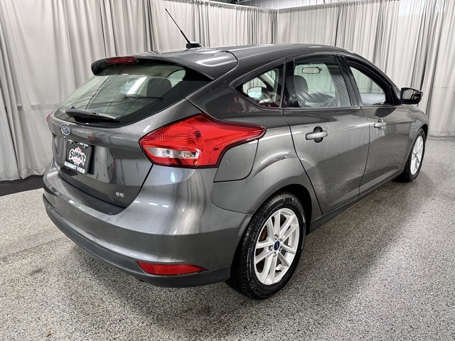 2015 Ford Focus SE photo 3