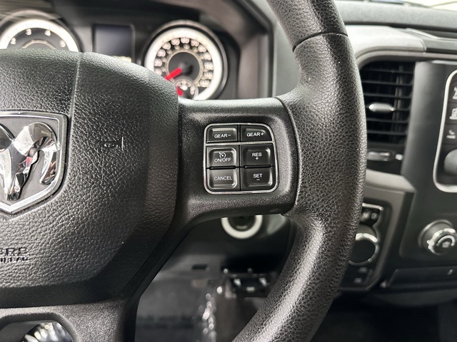 2016 Ram 1500 Express photo 13
