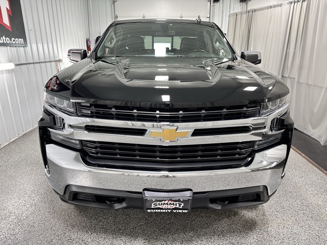 2019 Chevrolet Silverado 1500 LT photo 2