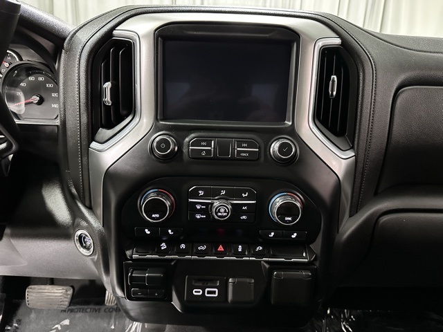 2019 Chevrolet Silverado 1500 LT photo 12
