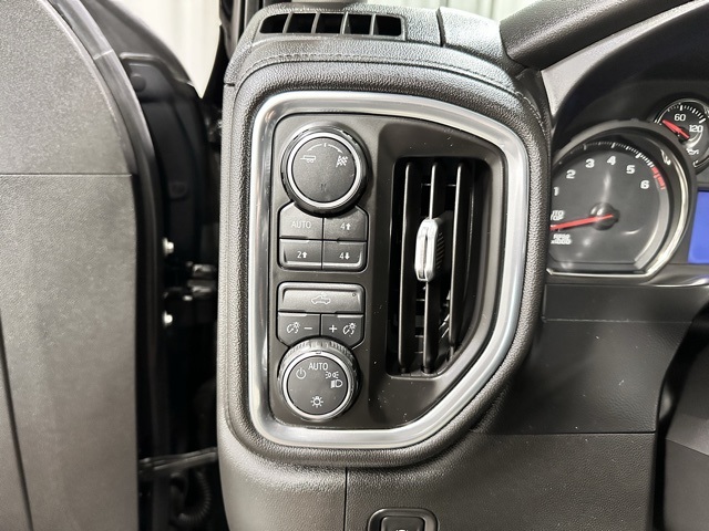 2019 Chevrolet Silverado 1500 LT photo 15