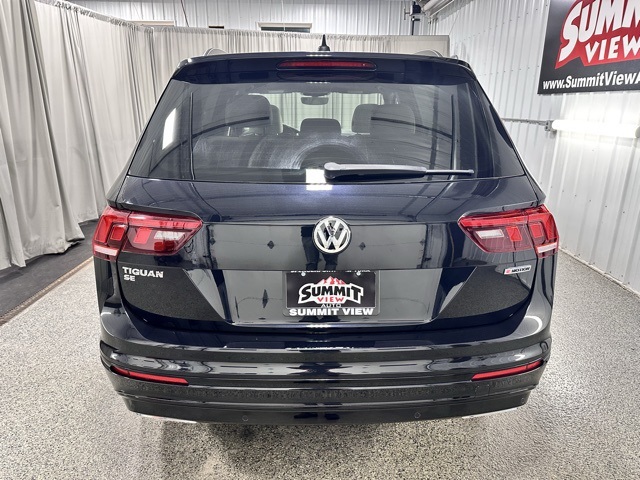 2021 Volkswagen Tiguan SEL photo 5