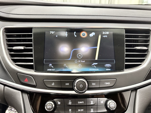 2017 Buick LaCrosse Essence photo 13