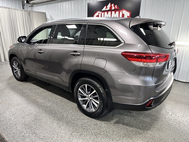 2019 Toyota Highlander XLE photo 6
