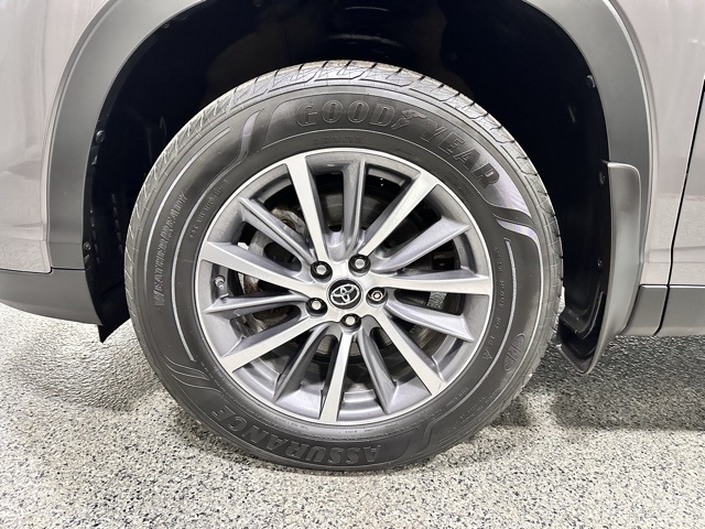 2019 Toyota Highlander XLE photo 31