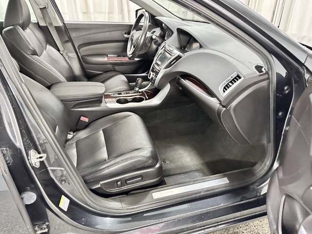2016 Acura TLX Technology photo 7