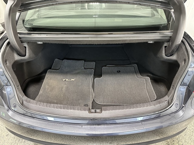 2016 Acura TLX Technology photo 9
