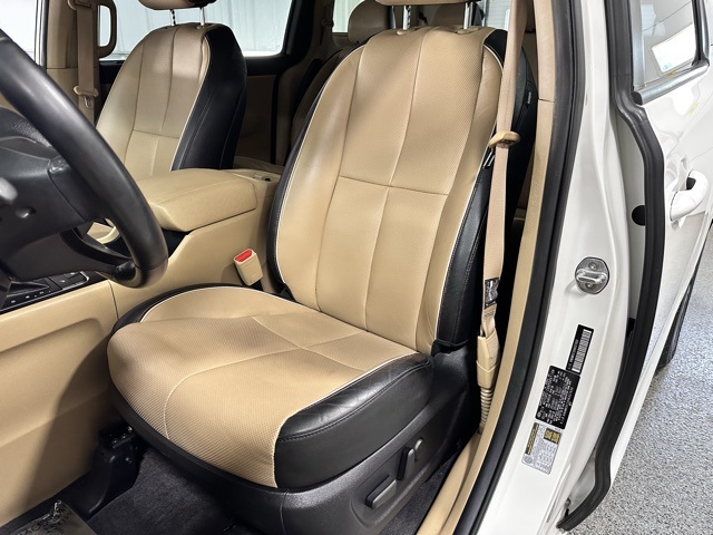 2017 Kia Sedona LX photo 20