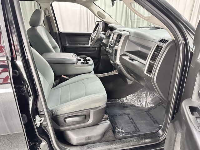 2019 Ram 1500 Classic Express photo 4
