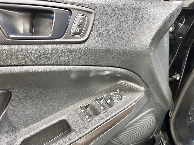2019 Ford EcoSport SES photo 19