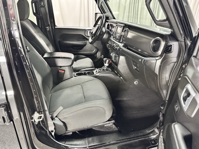 2021 Jeep Gladiator Willys photo 7