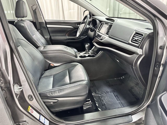 2015 Toyota Highlander Base Hybrid photo 7