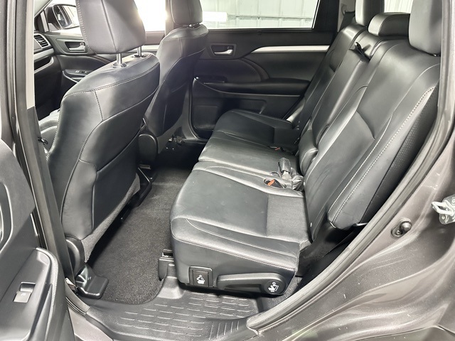 2015 Toyota Highlander Base Hybrid photo 10
