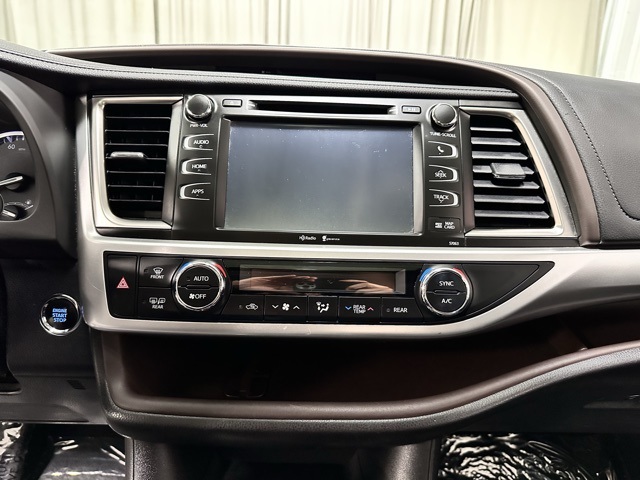 2015 Toyota Highlander Base Hybrid photo 15