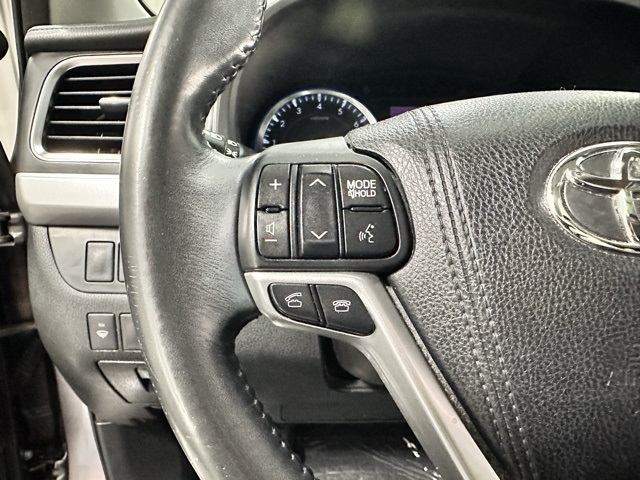 2015 Toyota Highlander Base Hybrid photo 20